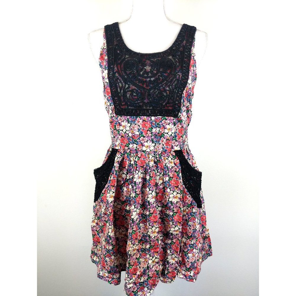 Topshop Embroidered Fit Flare Dress w/ pockets 6